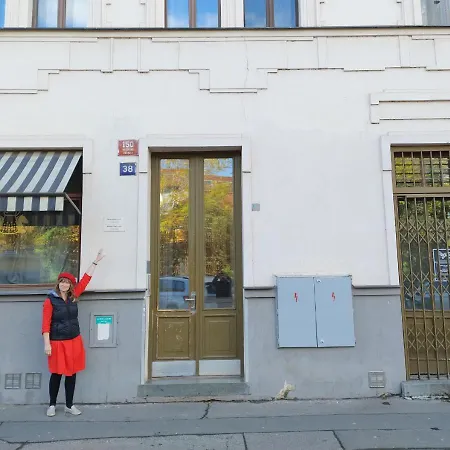 Vysehrad Flat 2 Private For Up To 4 Guests Center & Congress
