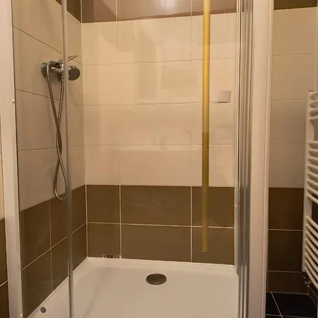 Vysehrad Flat 2 Private For Up To 4 Guests Center & Congress