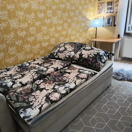 2-Room Apartment Below Vysehrad - City Centre, Near Prague Congress Centre براغ